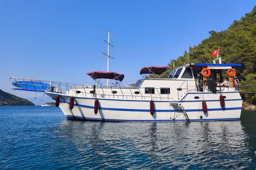 Gocek Gulet Cabine 4  8  slaapplaatsen 8  gasten 15 m Lijstnummer: #24891 3