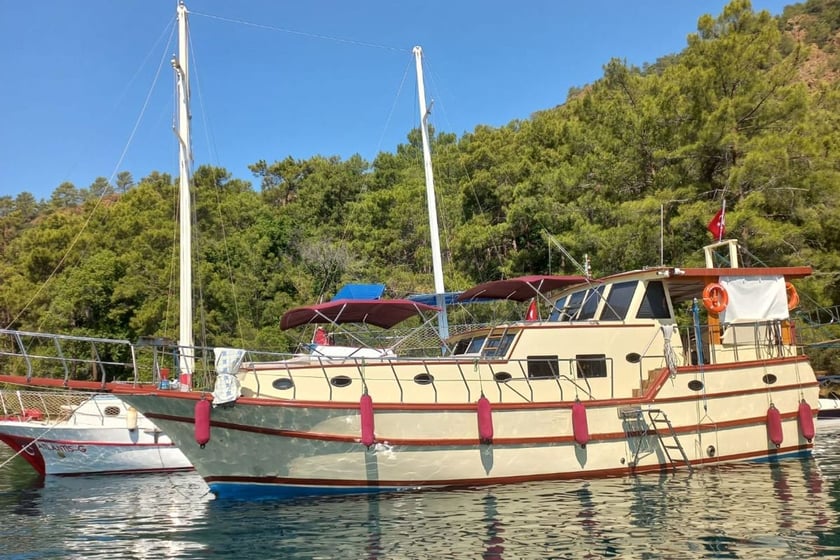 Gocek Goleta Cabina 4  8  literas 8  invitados 15 m Número de anuncio: #24891 2