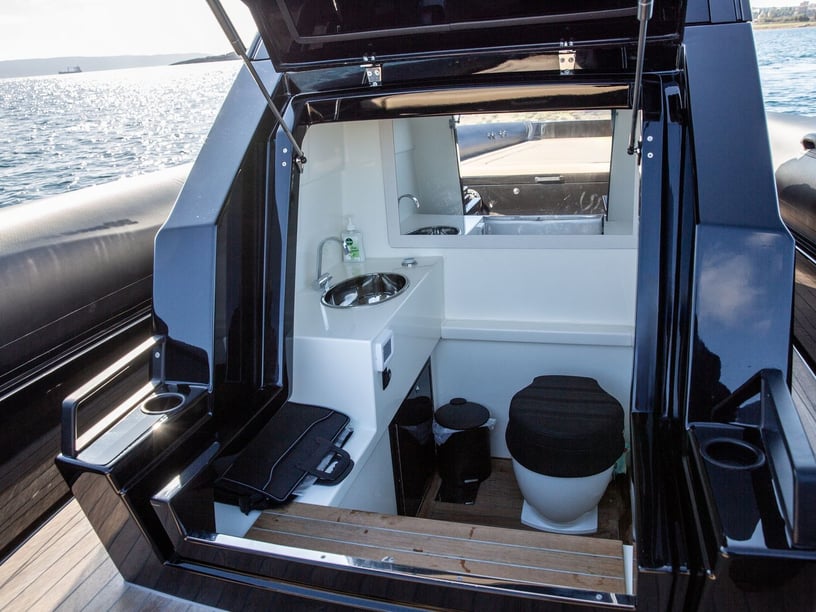 Lavrion Lancha motora  2  literas 10  invitados 11.6 m Número de anuncio: #24901 2