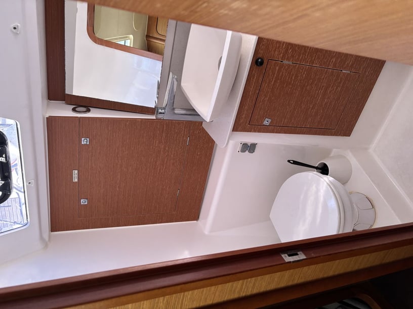 Biograd Yelkenli 3 kabin Konaklama 10 kişi Seyir 10 kişi 11.25 m İlan No: #24905 3