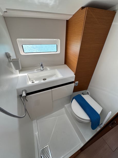 Rodi (IT) Sailboat 4 cabin 8 berths 12 guests 14.22 m Listing Number: #24917 5