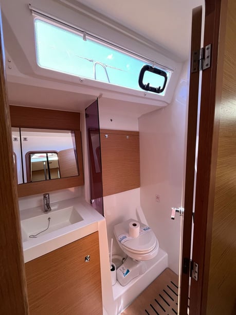 Sibenik Velero Cabina 4  8  literas 8  invitados 17.15 m Número de anuncio: #24938 4