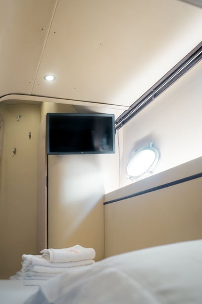 Salerne Yacht à moteur Cabine 3  Couchettes 6  Invités 10  15.6 m Numéro de l'annonce: #24996 3