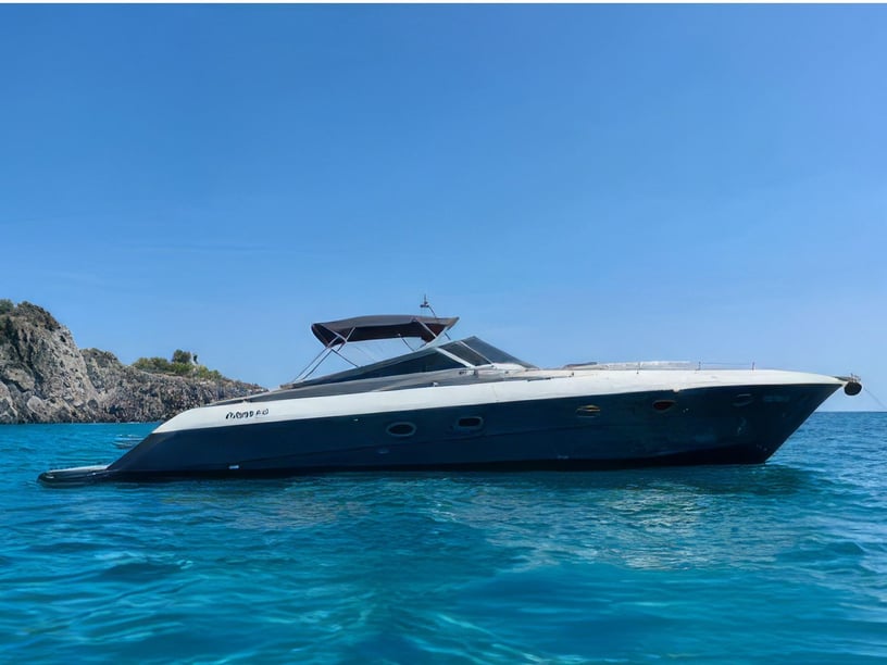 Salerno Motoryat 3 kabin Konaklama 6 kişi Seyir 6 kişi 15.6 m İlan No: #24996