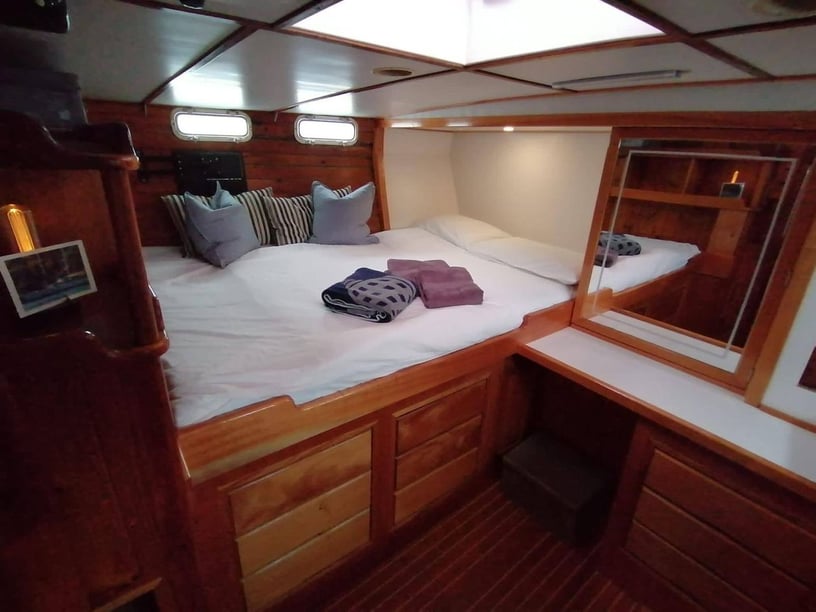 Fiskardo Sailboat 3 cabin 9 berths 9 guests 19.81 m Listing Number: #24997 2