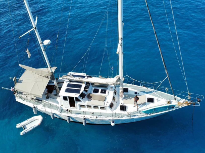 Fiskardo Sailboat 3 cabin 9 berths 9 guests 19.81 m Listing Number: #24997