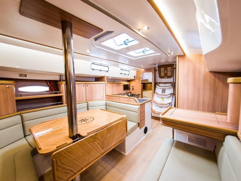 Paraty Segelboot 3 Kabine 6 Liegeplätze 6 Gäste 12.5 m Nummer des Inserats: #25048 2