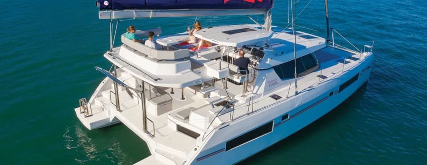 Road Town Catamaran Cabine 5  Couchettes 10  Invités 10  13.72 m Numéro de l'annonce: #25101 5