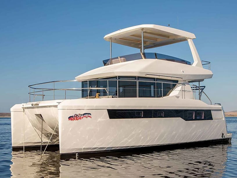 Nassau Motorboot Cabine 3  6  slaapplaatsen 6  gasten 12.19 m Lijstnummer: #25110