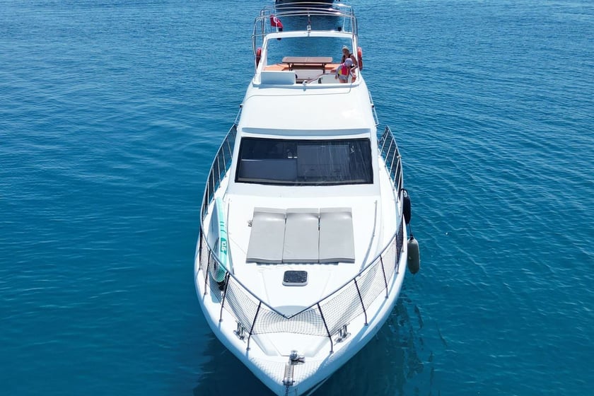 Antalya Motoryat 3 kabin Konaklama 6 kişi Seyir 22 kişi 15 m İlan No: #25155 3