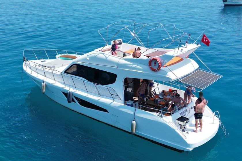 Antalya Motoryat 3 kabin Konaklama 6 kişi Seyir 22 kişi 15 m İlan No: #25155 2