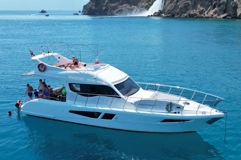 Antalya Motoryat 3 kabin Konaklama 6 kişi Seyir 22 kişi 15 m İlan No: #25155