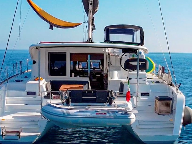 Salerno Catamaran 5 cabin 8 berths 10 guests 11.74 m Listing Number: #25164