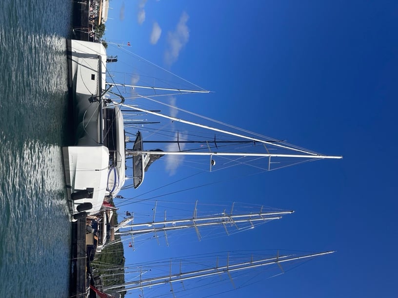 Portisco Catamaran Cabine 5  10  slaapplaatsen 10  gasten 16.9 m Lijstnummer: #25168 4