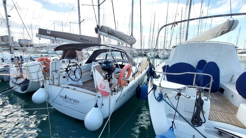 Castiglioncello Zeilboot Cabine 3  9  slaapplaatsen 9  gasten 12.4 m Lijstnummer: #25186 3