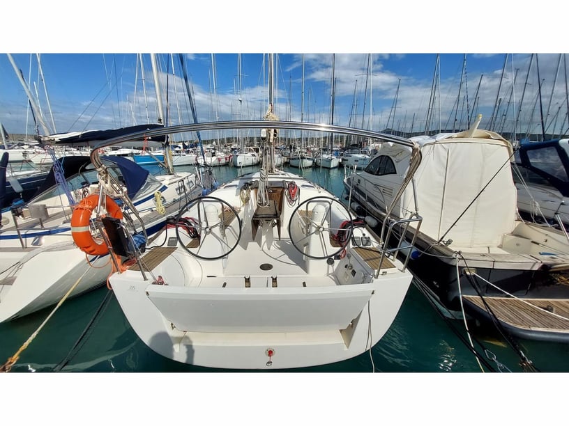 Castiglioncello Segelboot 2 Kabine 4 Liegeplätze 4 Gäste 10.28 m Nummer des Inserats: #25187