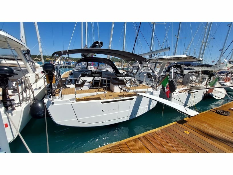 Castiglioncello Segelboot 3 Kabine 8 Liegeplätze 8 Gäste 14.6 m Nummer des Inserats: #25202