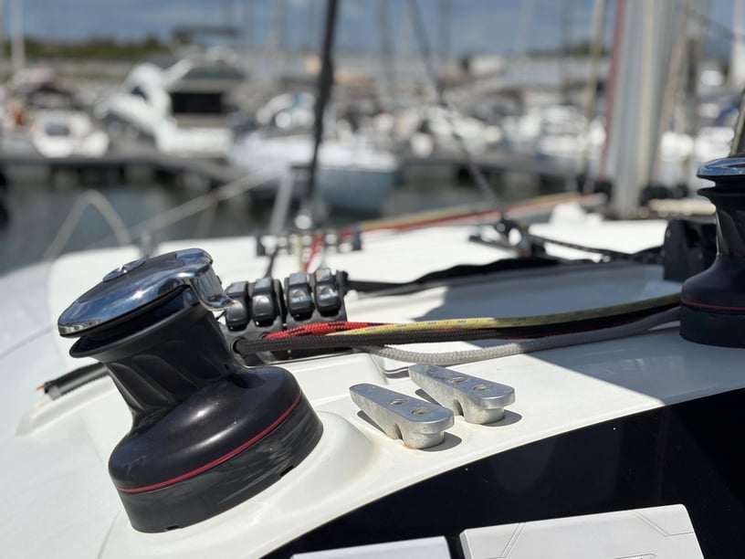 Piombino Katamaran 4 Kabine 10 Liegeplätze 10 Gäste 11.97 m Nummer des Inserats: #25281 4