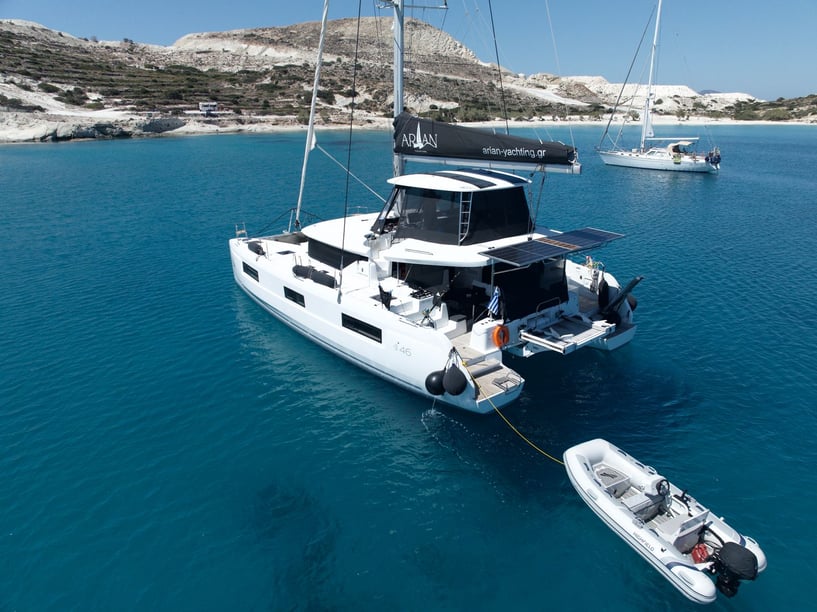 Paros Catamaran 4 cabin 8 berths 12 guests 13.99 m Listing Number: #25282