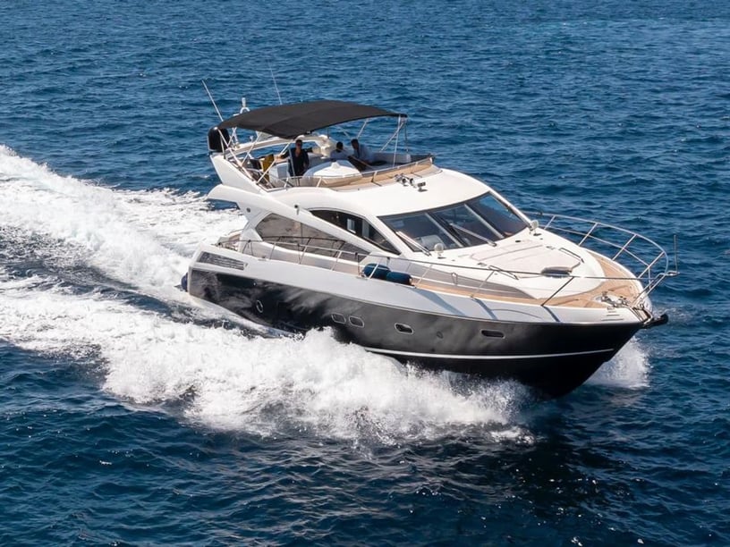 Palma de Majorque Yacht à moteur Cabine 4  Couchettes 12  Invités 12  21 m Numéro de l'annonce: #25299 5