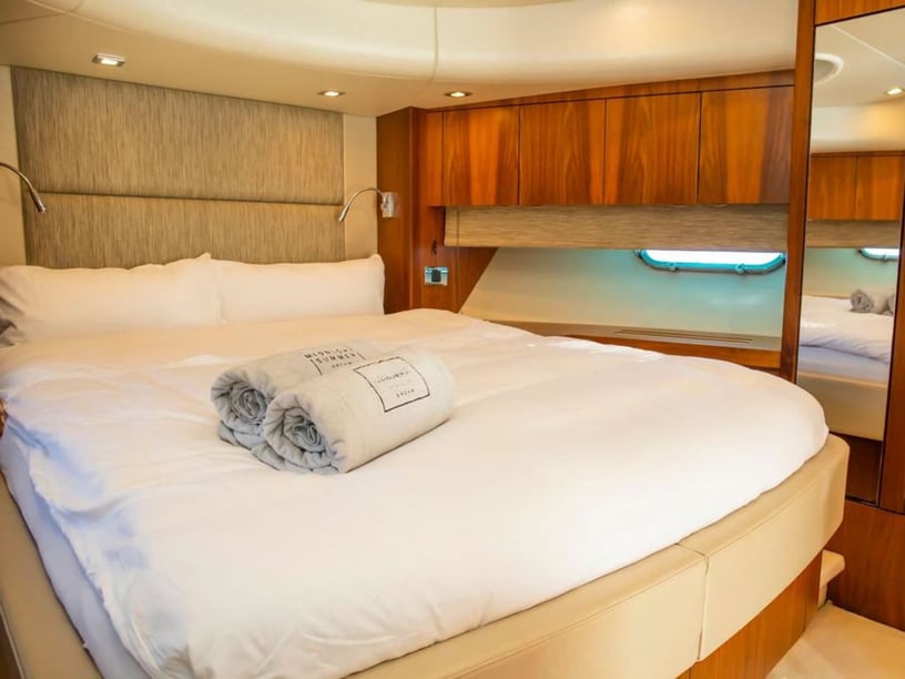 Palma de Majorque Yacht à moteur Cabine 4  Couchettes 12  Invités 12  21 m Numéro de l'annonce: #25299 3