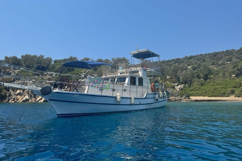 Marmaris Gulet 2 cabin 5 berths 8 guests 14 m Listing Number: #25307 3