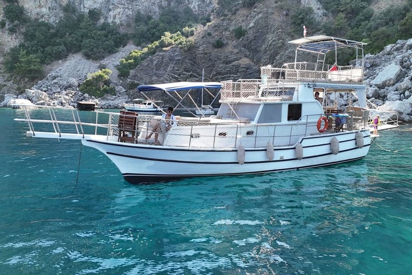 Marmaris Gulet 2 cabin 5 berths 8 guests 14 m Listing Number: #25307