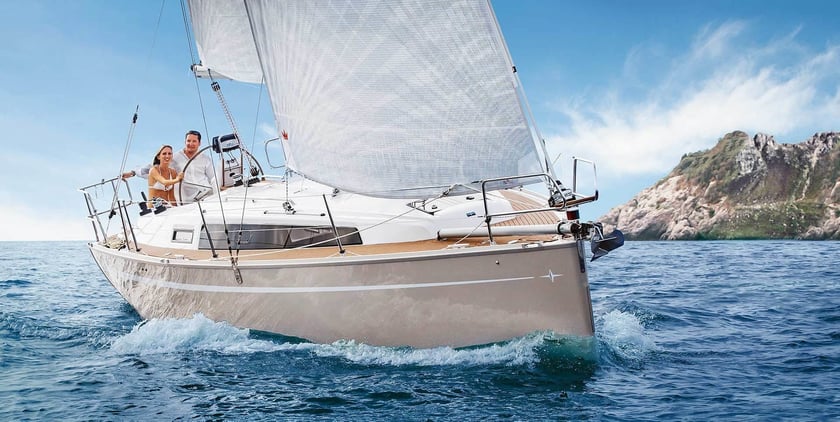 Stockholm - Saltsjöbaden Sailboat 3 cabin 7 berths 7 guests 9.99 m Listing Number: #2536 4