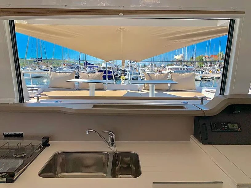 Piombino Katamaran 4 kabin Konaklama 10 kişi Seyir 10 kişi 12.37 m İlan No: #25372 5