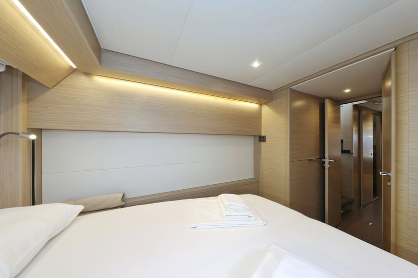 Sukošan Catamaran 8 cabin 14 berths 14 guests 15.35 m Listing Number: #25373 4