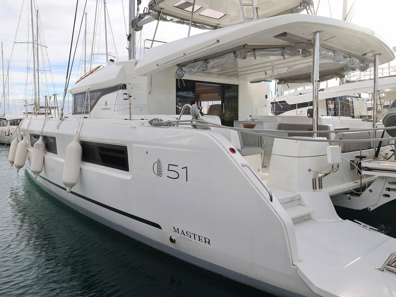Sukošan Catamaran 8 cabin 14 berths 14 guests 15.35 m Listing Number: #25373
