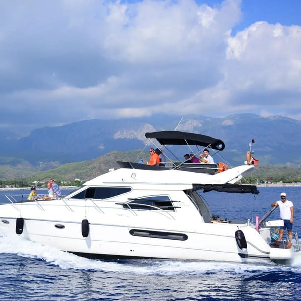 Kemer Motor Yacht  6 berths 10 guests 13.4 m Listing Number: #25376 4