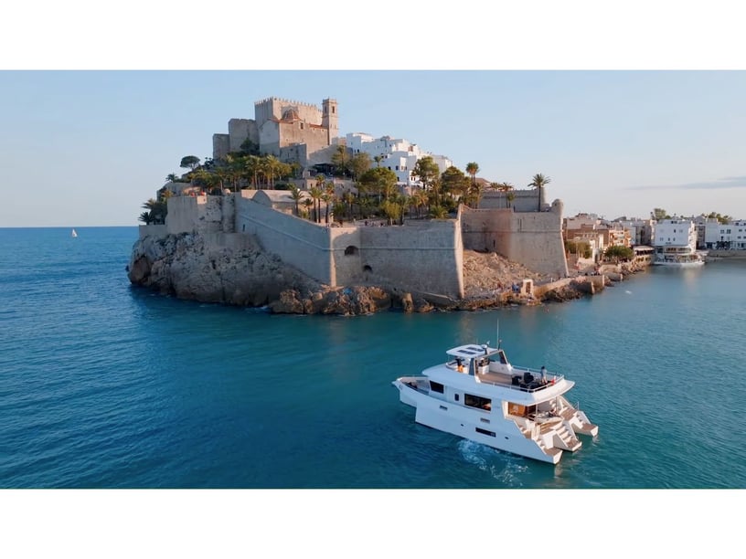 Ajaccio search.type_0 3 Kabine 6 Liegeplätze 6 Gäste 17.07 m Nummer des Inserats: #25378