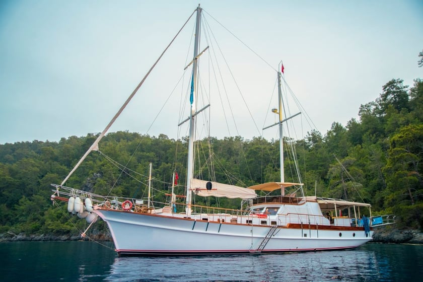 Fethiye Gulet Cabine 5  Couchettes 10  Invités 10  24 m Numéro de l'annonce: #25393