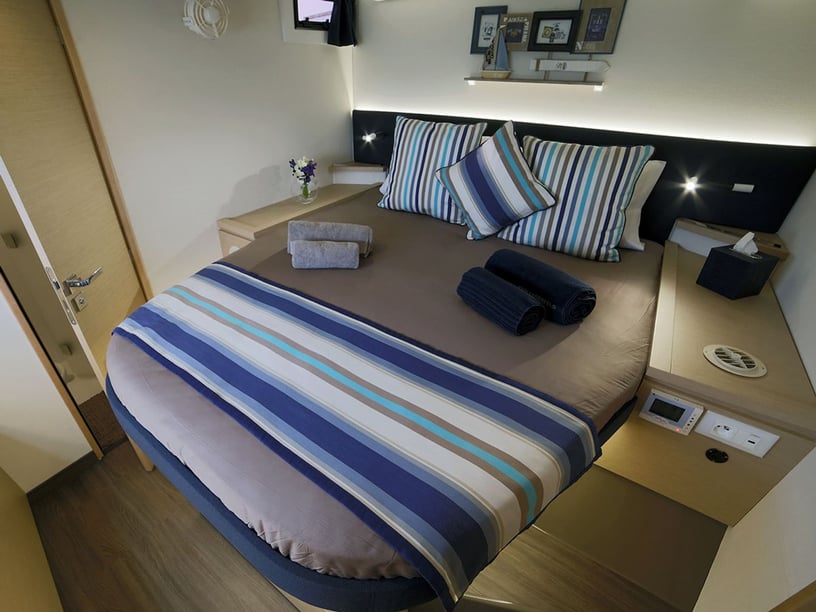 Nea Peramos - Attica Catamaran 5 cabin 13 berths 13 guests 14.98 m Listing Number: #25399 3