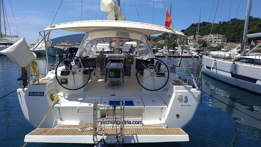 Herceg Novi Barca a vela cabina 3  cuccette 6  6  ospiti 13.85 m Numero dell'inserzione: #25412 4
