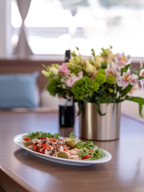 Dubrovnik Catamaran Cabine 3  Couchettes 8  Invités 8  12.94 m Numéro de l'annonce: #25416 5