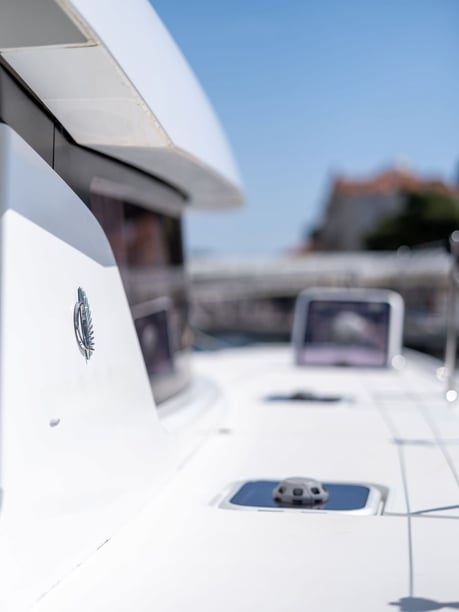 Dubrovnik Catamaran Cabine 3  Couchettes 8  Invités 8  12.94 m Numéro de l'annonce: #25416 4