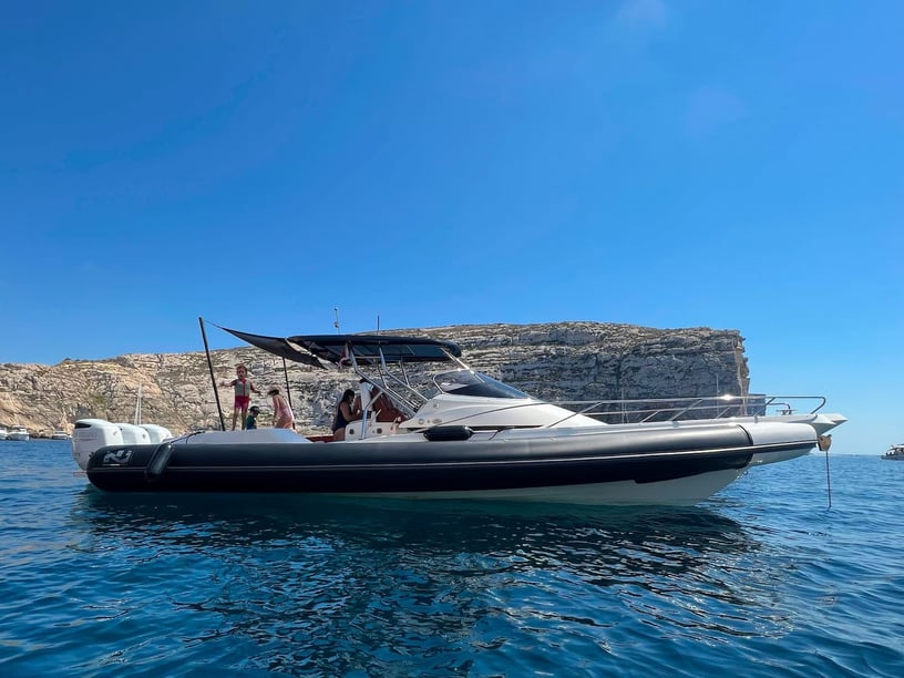 Valletta Motorboot 1 Kabine 2 Liegeplätze 8 Gäste 11.4 m Nummer des Inserats: #25424