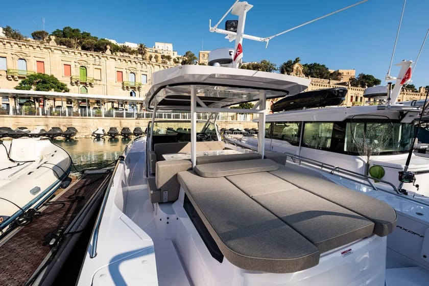 Valletta Motorboot 1 Kabine 4 Liegeplätze 10 Gäste 11.5 m Nummer des Inserats: #25425 4