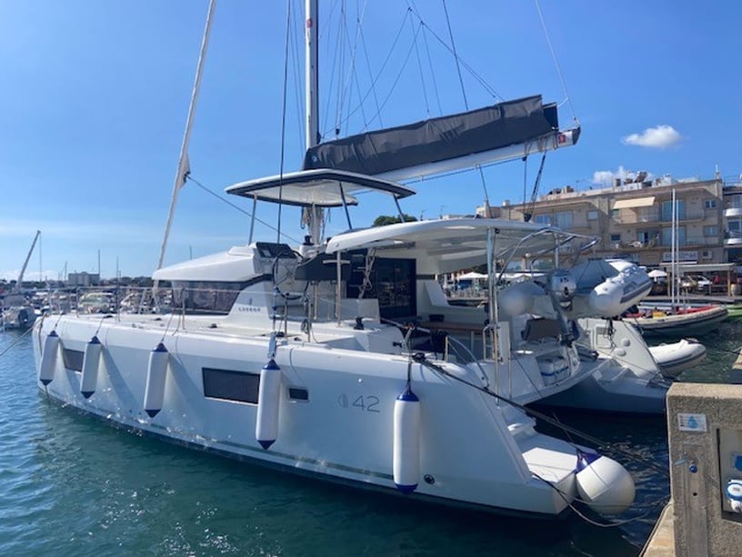 Martinica Catamarano cabina 4  cuccette 10  10  ospiti 12.8 m Numero dell'inserzione: #25432