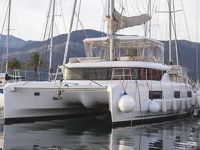 Tivat Catamaran 4 cabin 8 berths 12 guests 13.99 m Listing Number: #25444
