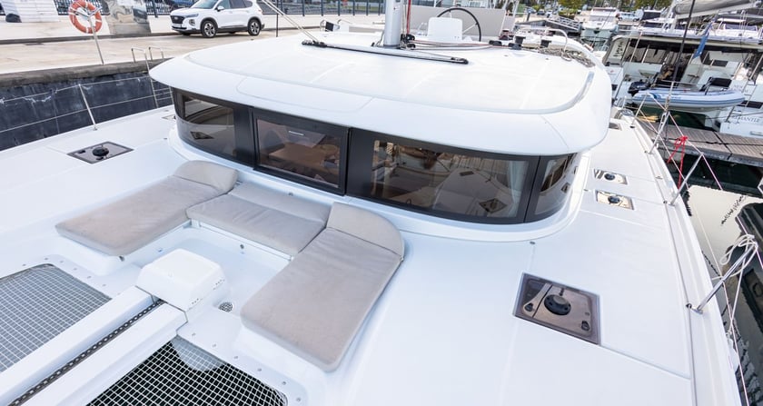 Tivat Catamaran 4 cabin 8 berths 12 guests 13.99 m Listing Number: #25444 5