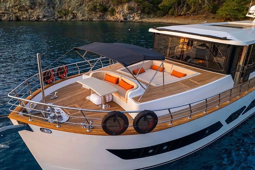 Fethiye Motorjacht Cabine 3  8  slaapplaatsen 8  gasten 21.5 m Lijstnummer: #25446 3