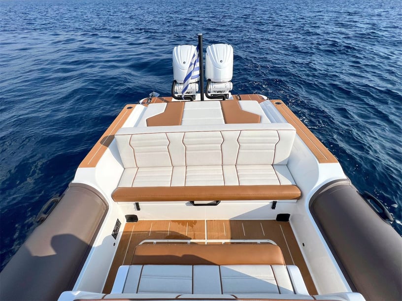 Agios Ioannis Peristeron Motorboot   9 Gäste 10.65 m Nummer des Inserats: #25450 3
