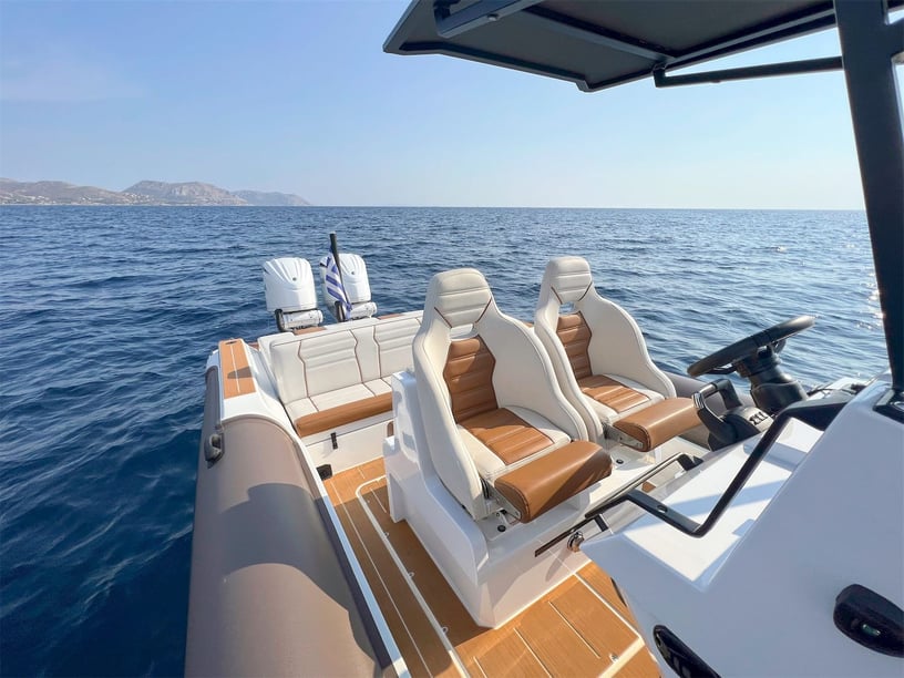 Agios Ioannis Peristeron Motorboat   10 guests 10.44 m Listing Number: #25450 4