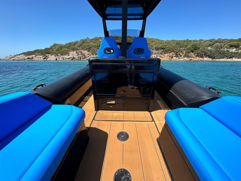 Agios Ioannis Peristeron Motorboat   10 guests 10.44 m Listing Number: #25451 3