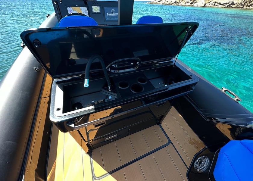 Agios Ioannis Peristeron Motorboat   10 guests 10.44 m Listing Number: #25451 5