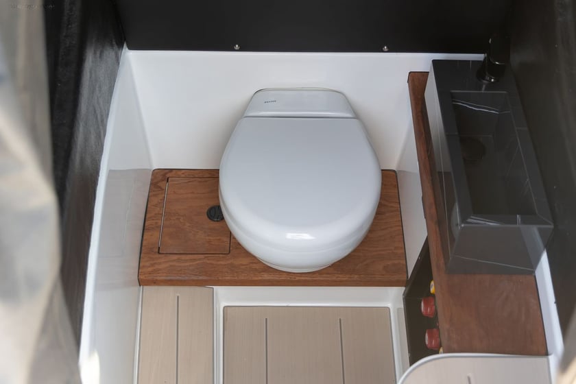 Paros Motorboot   9 Gäste 10.65 m Nummer des Inserats: #25456 4