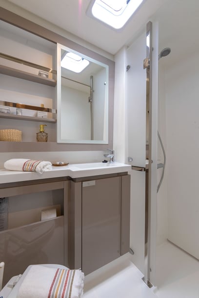 Badalona Catamaran 4 cabin 8 berths 8 guests 13.45 m Listing Number: #25473 3
